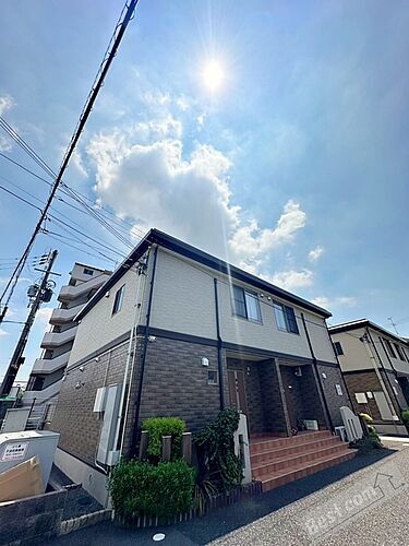 大阪府泉大津市豊中町２丁目 2階建