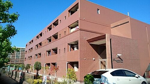 大阪府枚方市津田南町２丁目 4階建