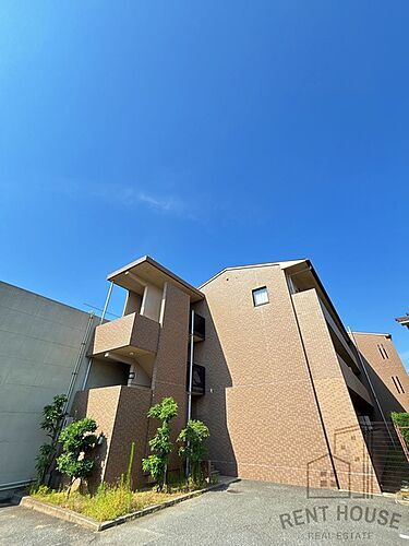 大阪府堺市西区鳳南町５丁 3階建