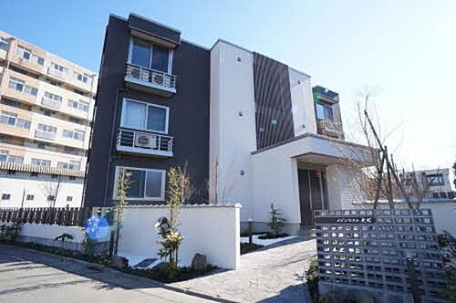 メゾンマスト大町　Ｂ 3階建