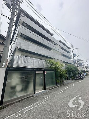 兵庫県西宮市甲子園七番町 5階建