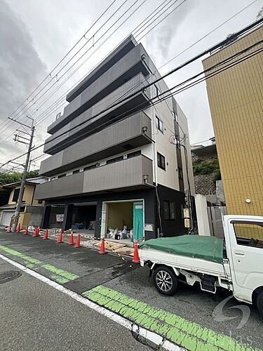 兵庫県川西市寺畑２丁目 賃貸マンション
