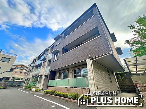 和歌山県和歌山市岡山丁 3階建