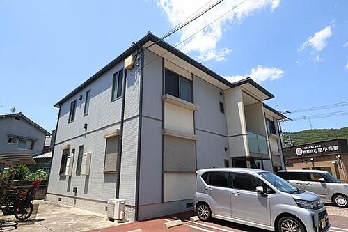レーヴェンス温品　壱番館 2階建