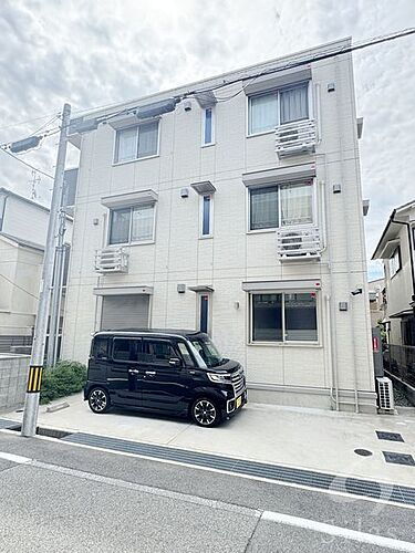 兵庫県西宮市里中町２丁目 3階建 築4年5ヶ月