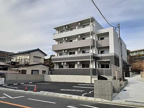 神奈川県横浜市都筑区佐江戸町 4階建