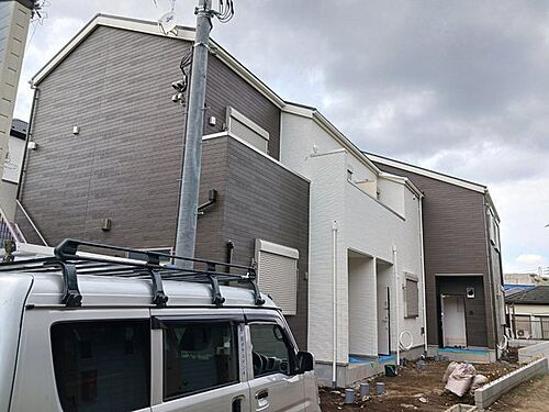 神奈川県横浜市旭区鶴ケ峰１丁目 2階建 
