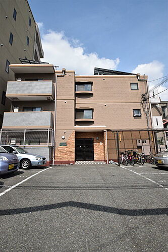 大阪府吹田市江坂町５丁目 3階建 築28年9ヶ月