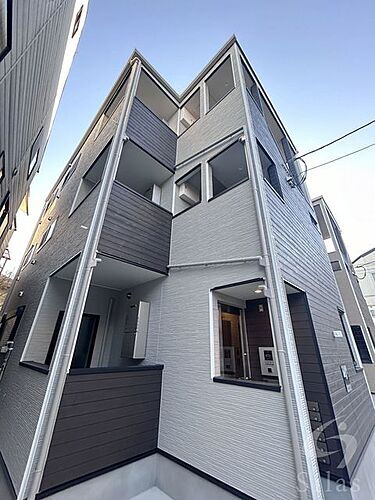京都府京都市山科区四ノ宮神田町 3階建 築1年7ヶ月