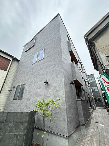 大阪府堺市堺区榎元町１丁 賃貸アパート