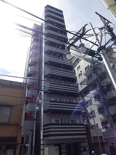 東京都八王子市三崎町 13階建