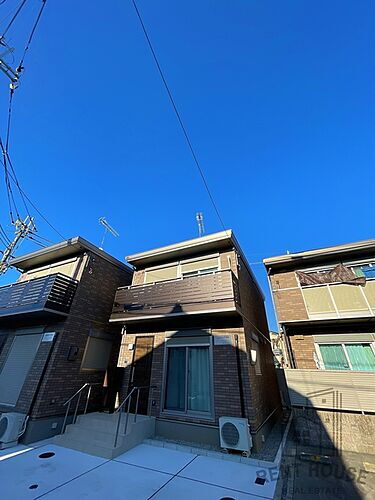 大阪府泉佐野市羽倉崎上町３丁目 2階建