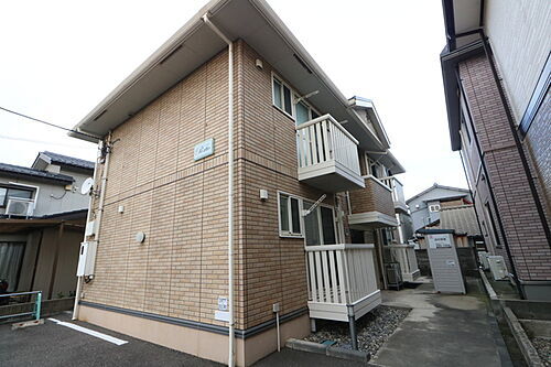 新潟県新潟市東区臨港１丁目 築17年 2階建