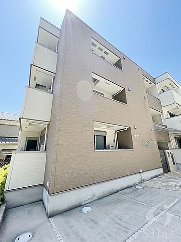 兵庫県神戸市東灘区本山北町３丁目 3階建 築9年10ヶ月