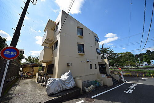 東京都多摩市馬引沢１丁目 5階建