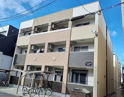 大阪府大阪市城東区諏訪４丁目 3階建