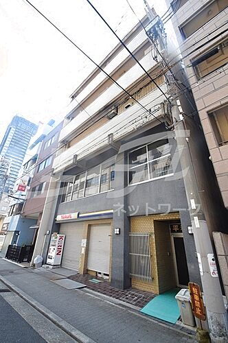 大阪府大阪市北区東天満２丁目 5階建