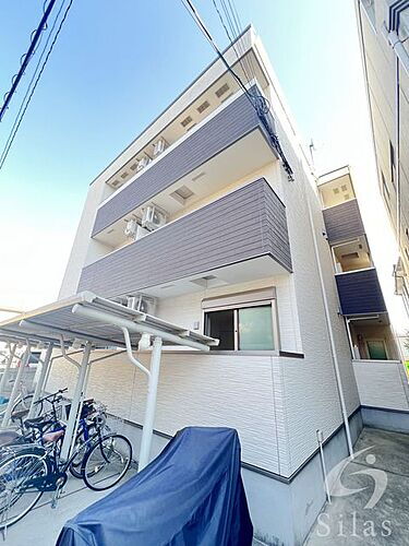 大阪府吹田市寿町１丁目 3階建