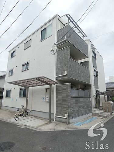 大阪府守口市下島町 築8年5ヶ月 3階建