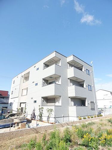 大阪府八尾市竹渕１丁目 3階建 築4年8ヶ月