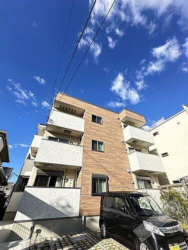 大阪府堺市東区白鷺町１丁 3階建 築1年10ヶ月
