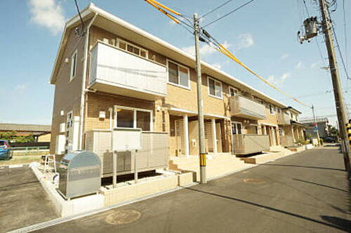 新潟県新潟市東区中山４丁目 2階建 築10年3ヶ月