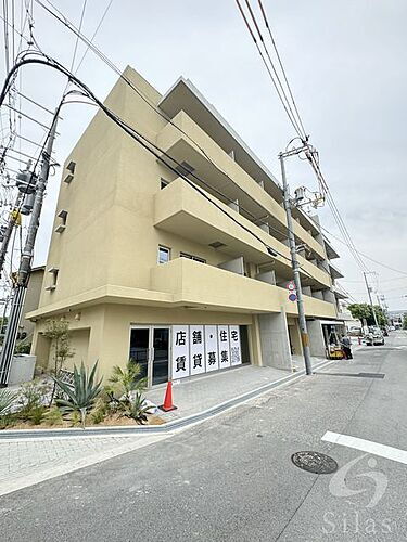 兵庫県尼崎市北城内 5階建 