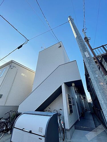 大阪府堺市西区鳳中町７丁 築9年3ヶ月 2階建