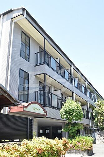 大阪府吹田市千里山西３丁目 3階建