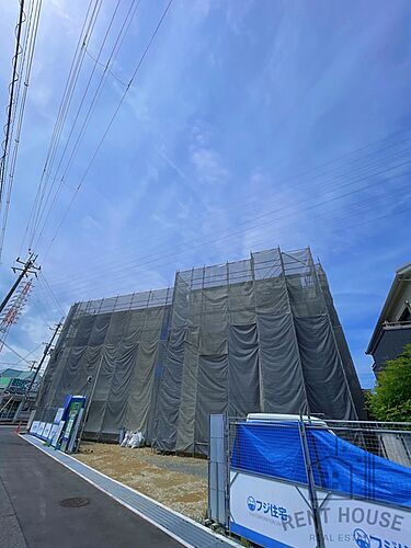 大阪府岸和田市西之内町 3階建 