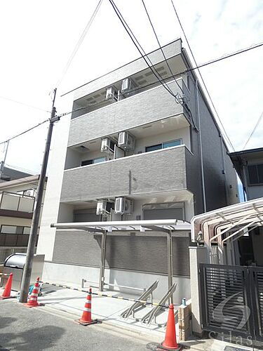 大阪府吹田市昭和町 3階建