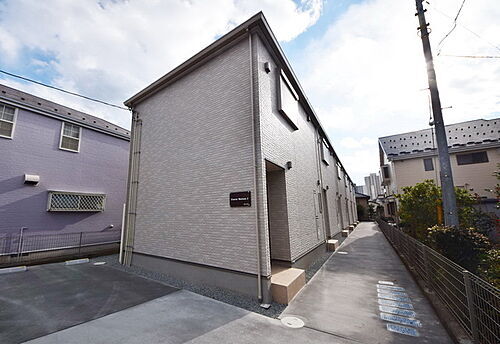 東京都町田市小山町 2階建