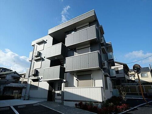 兵庫県宝塚市小林４丁目 3階建 築4年7ヶ月