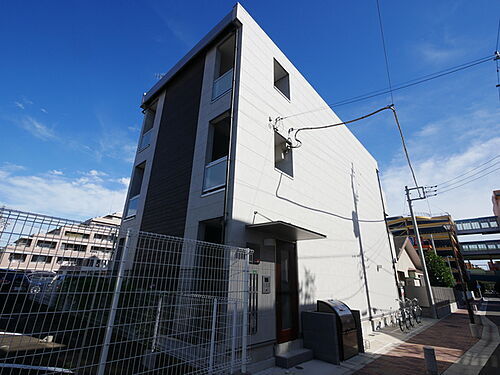 神奈川県海老名市中央１丁目 3階建 築10年6ヶ月