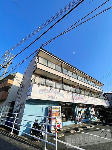 大阪府高石市西取石１丁目 3階建