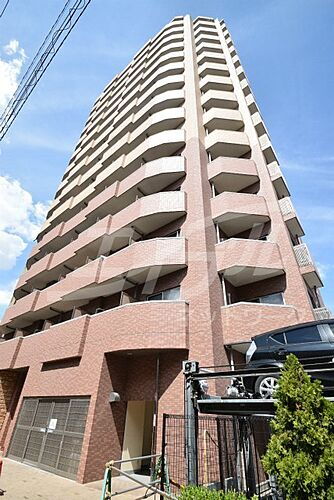 大阪府大阪市北区菅栄町 15階建
