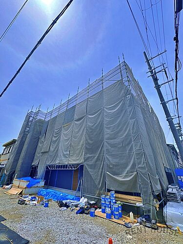大阪府泉大津市東港町 3階建 