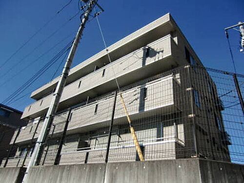 神奈川県川崎市宮前区犬蔵２丁目 3階建