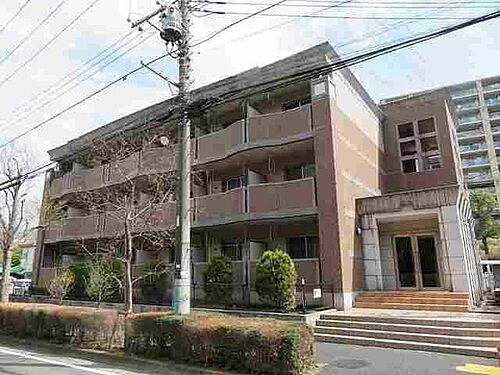 東京都多摩市永山３丁目 3階建