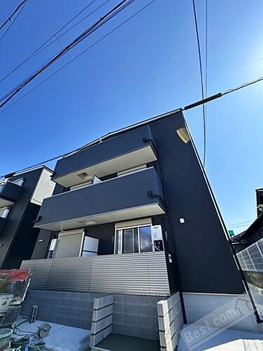 大阪府高石市西取石１丁目 3階建 