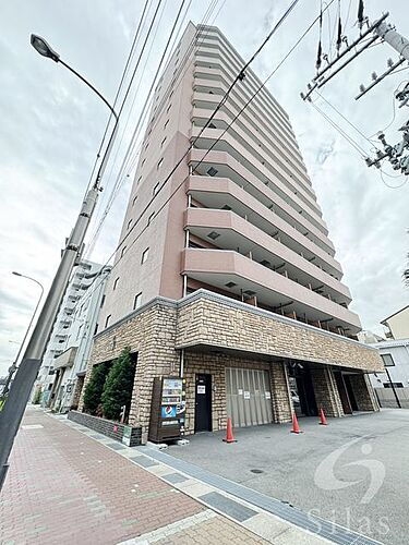 兵庫県神戸市兵庫区三川口町１丁目 15階建