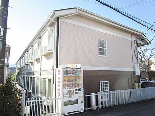 神奈川県厚木市飯山南１丁目 2階建