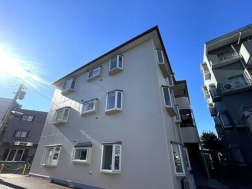 マッシュルーム７７ 3階建