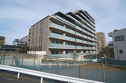 パークホームズ津田沼 10階建