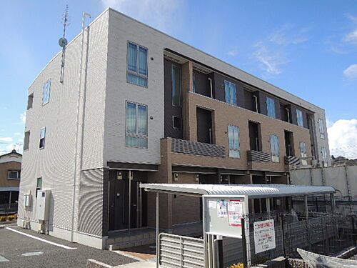 静岡県富士市入山瀬３丁目 3階建