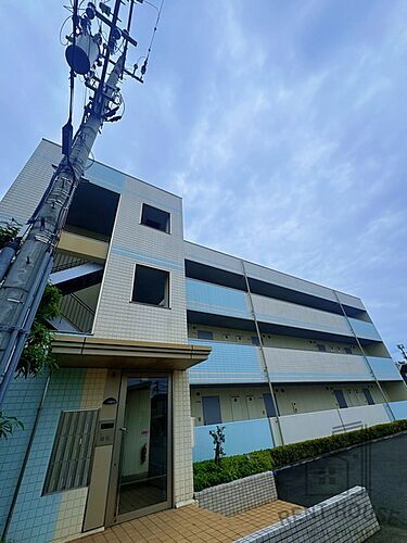大阪府岸和田市西之内町 3階建 築16年