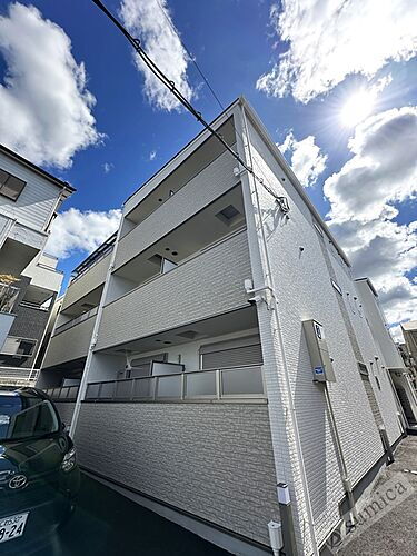 大阪府東大阪市東山町 築1年5ヶ月 3階建