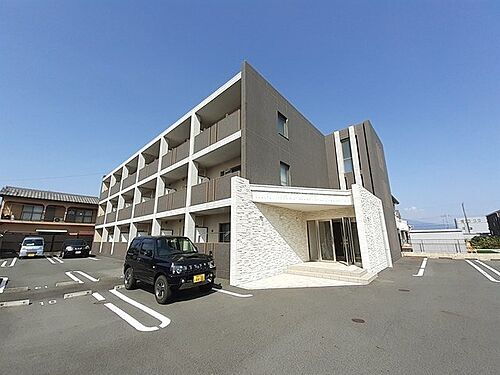 静岡県富士市川成島 3階建
