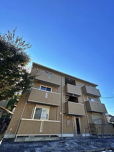 大阪府泉大津市助松町３丁目 築17年6ヶ月 3階建