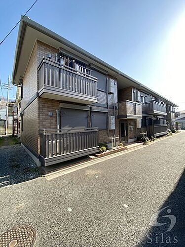 大阪府東大阪市本町 2階建